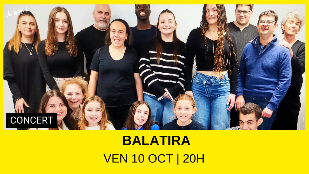 Groupe de personnes qui posent pour une photo