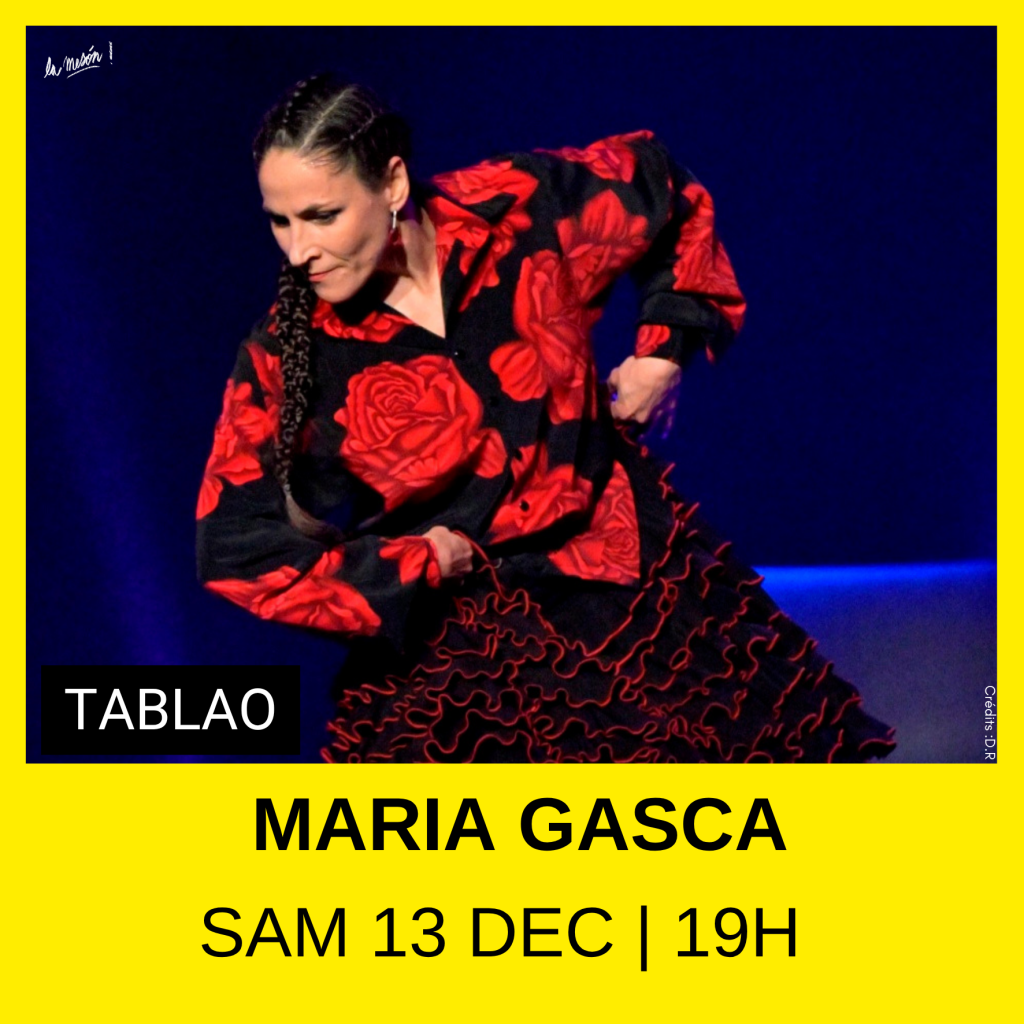 Femme qui pose pour une photo et qui danse du flamenco